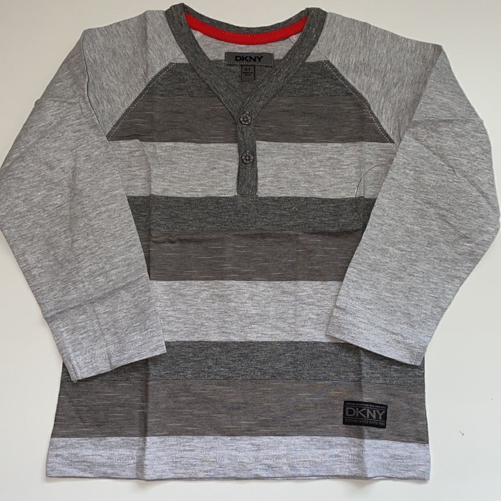 DKNY boys kids sz 3T long sleeve sweater DKNY New